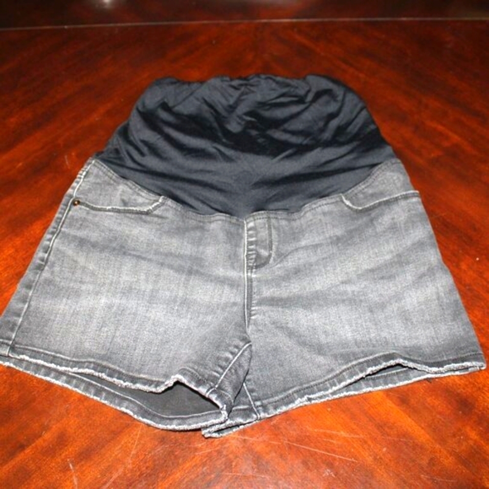 Maternity Shorts Faded Black Isabel Sz 10 | Sustainable